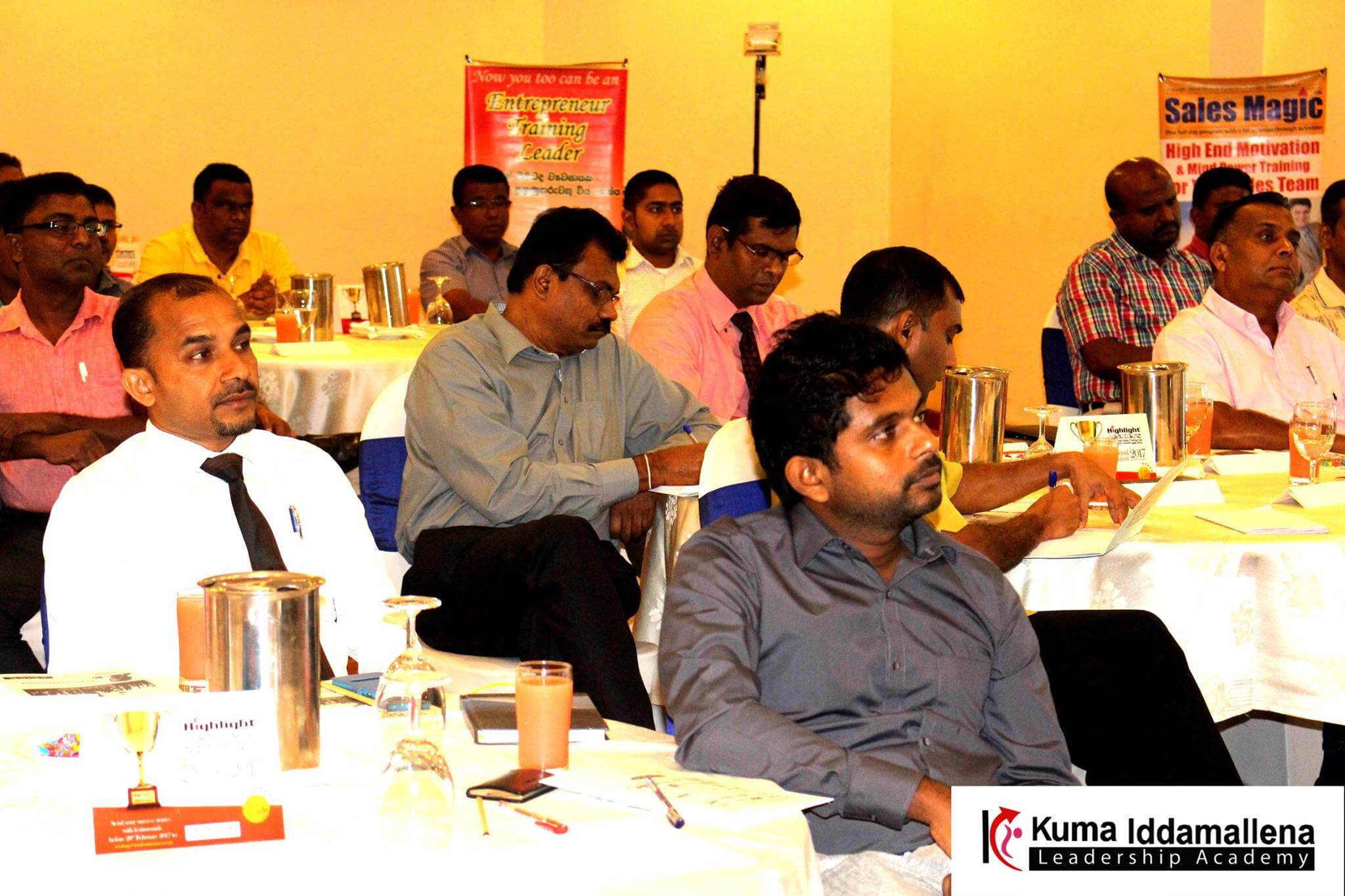 Dr-kuma-iddamallena-motivational-speakers-in-sri-lanka-corporate-trainers-in-sri-lanka-leadership-trainers-in-sri-lanka
